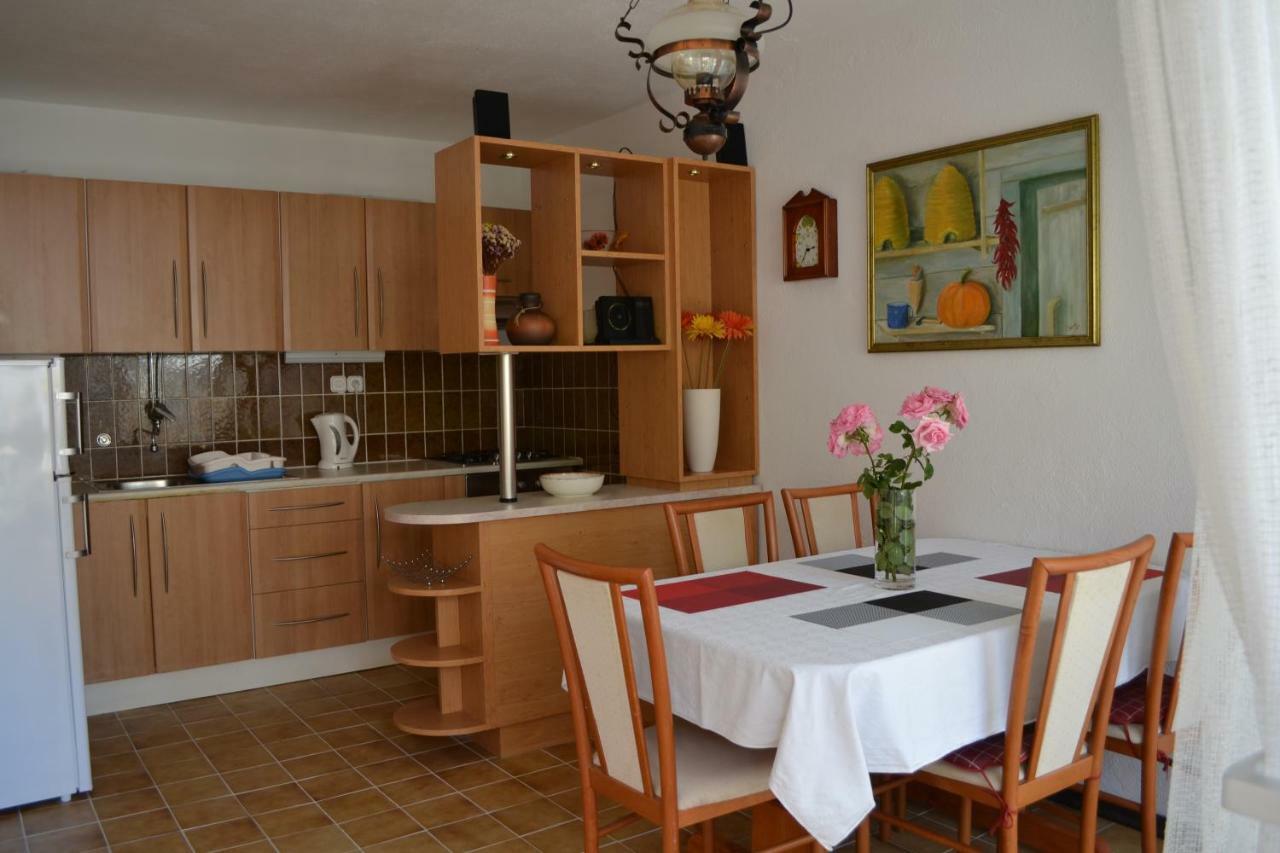 Apartment Jade Vodice Eksteriør billede